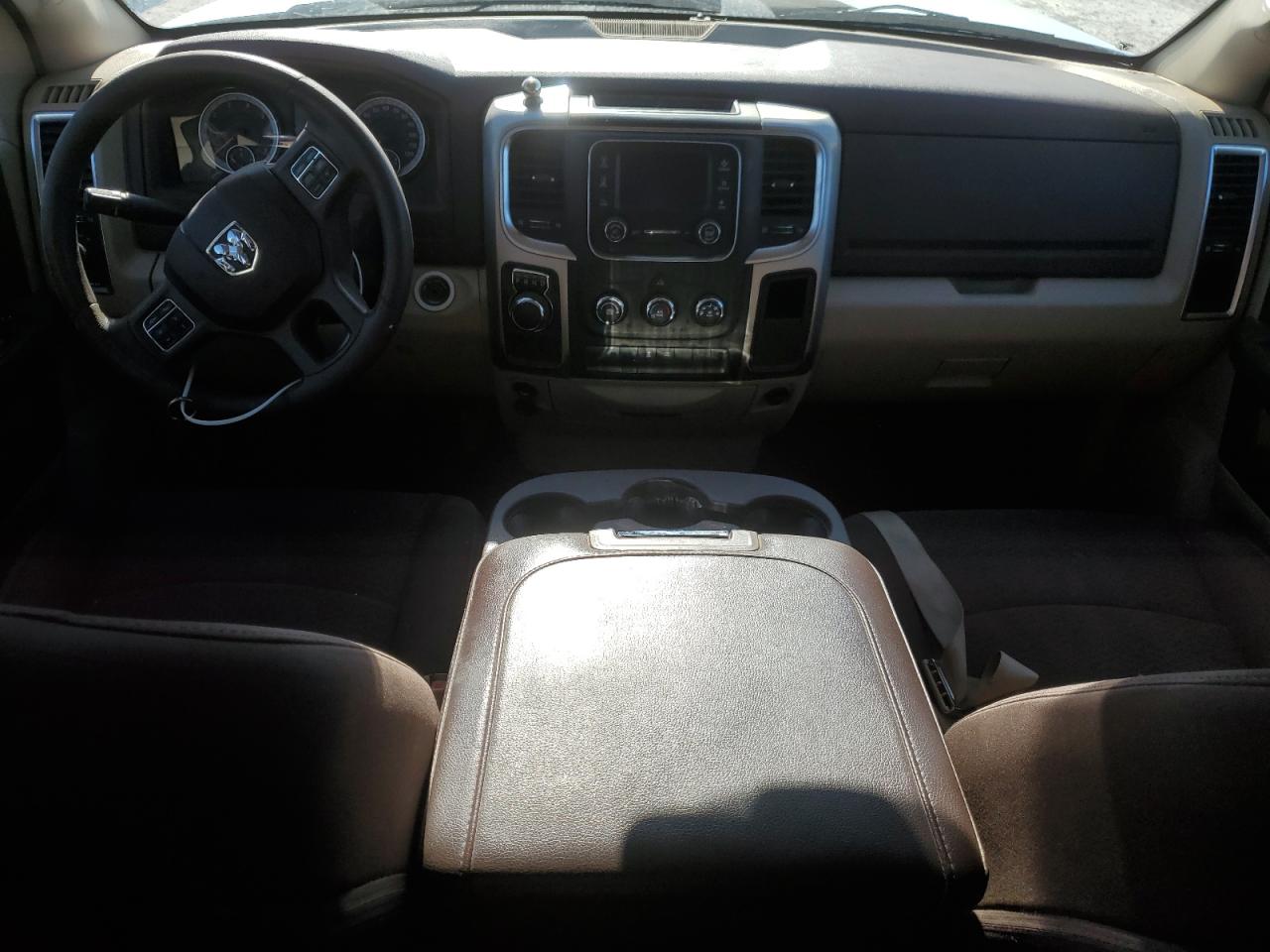 2016 RAM 1500 VIN 1C6RR6GG5GS292589 Copart auction photo, front end damage thumbnail 8