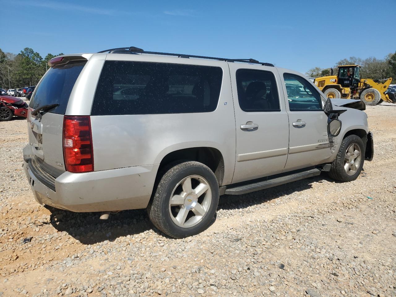 2009 Chevrolet Suburban VIN 1GNFC26029J105867 Copart auction photo, front end / rear end damage thumbnail 3