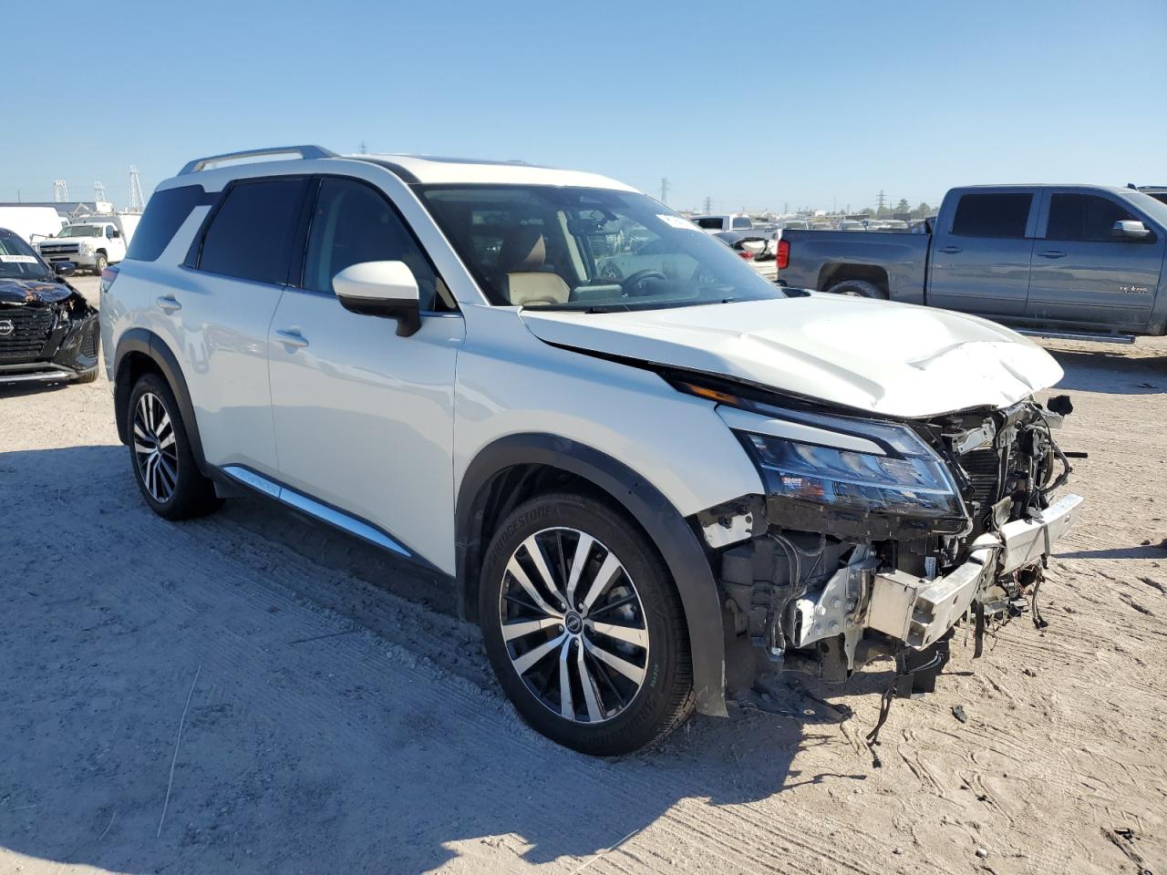 2024 Nissan Pathfinder VIN 5N1DR3DK1RC209324 Copart auction photo, front end / side damage thumbnail 4