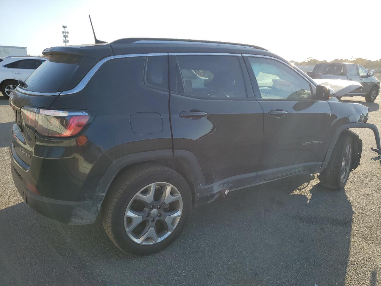 2020 Jeep Compass VIN 3C4NJDCB0LT245914 Copart auction photo, front end damage thumbnail 3