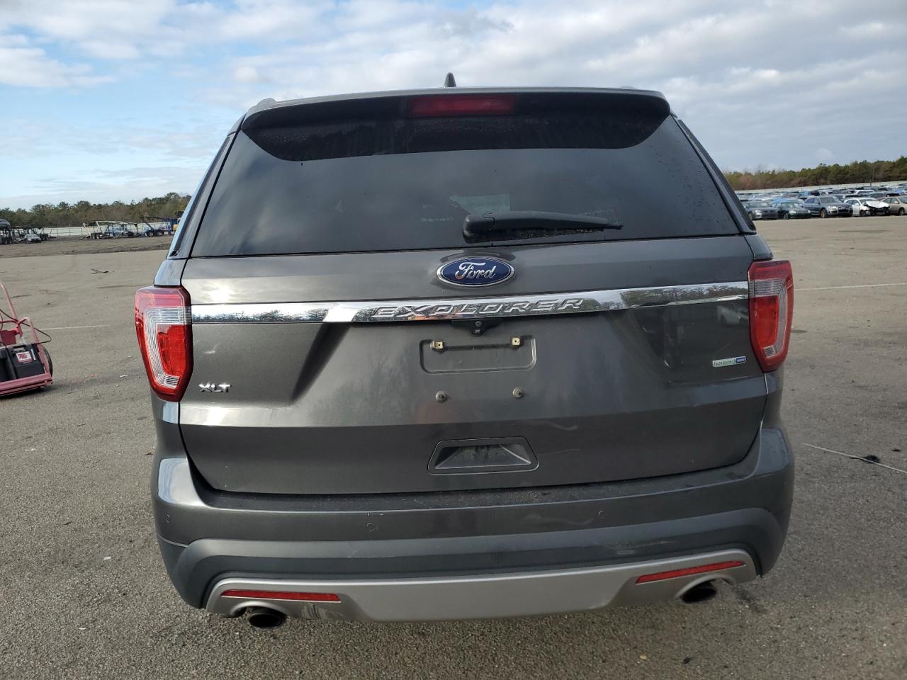 2017 Ford Explorer VIN 1FM5K8DH8HGD73963 Copart auction photo, front end / side damage thumbnail 6