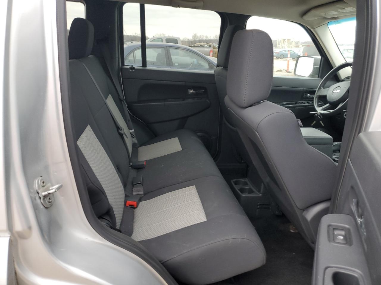 2009 Jeep Liberty (North America) VIN 1J8GN28K49W554100 Copart auction photo, side damage thumbnail 11