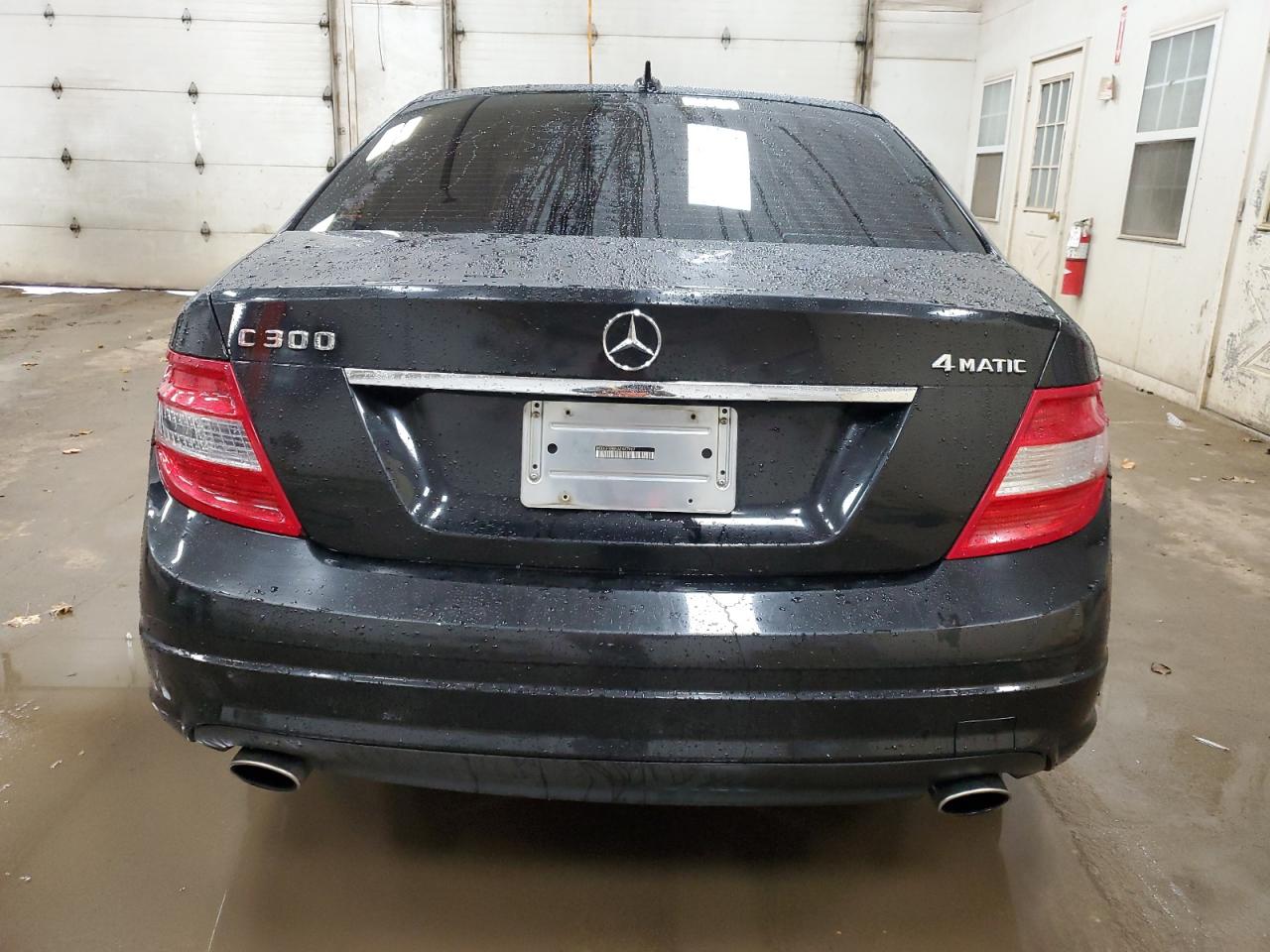 2010 Mercedes-Benz C-klasse VIN WDDGF8BB5AF447907 Copart auction photo, side / minor dent/scratches damage thumbnail 6