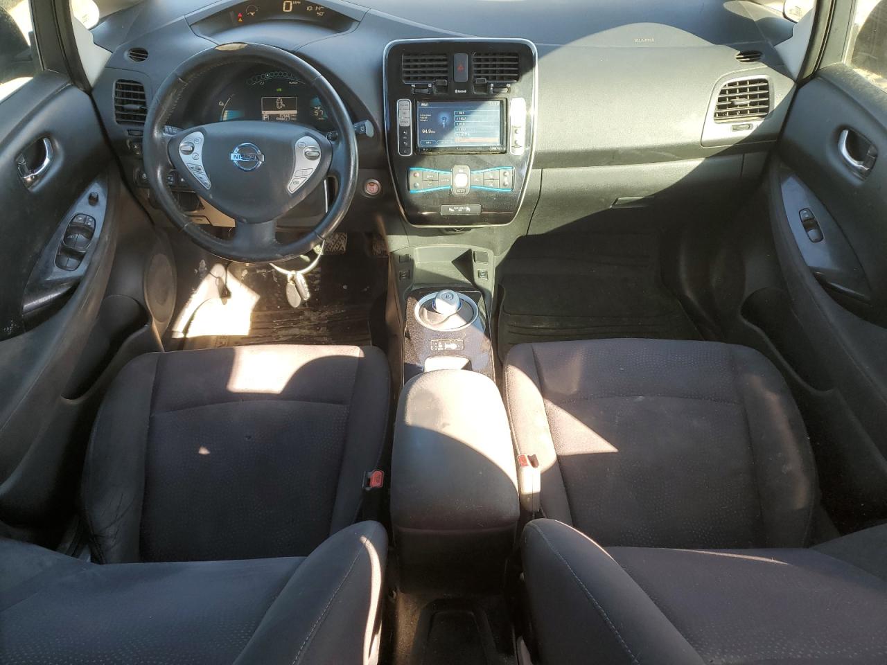 2015 Nissan Leaf VIN 1N4AZ0CP6FC313005 Copart auction photo, minor dent/scratches damage thumbnail 8