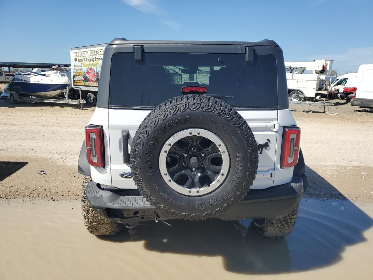 2023 Ford Bronco VIN 1FMEE5DP1PLB85532 Copart auction photo, all over damage thumbnail 6