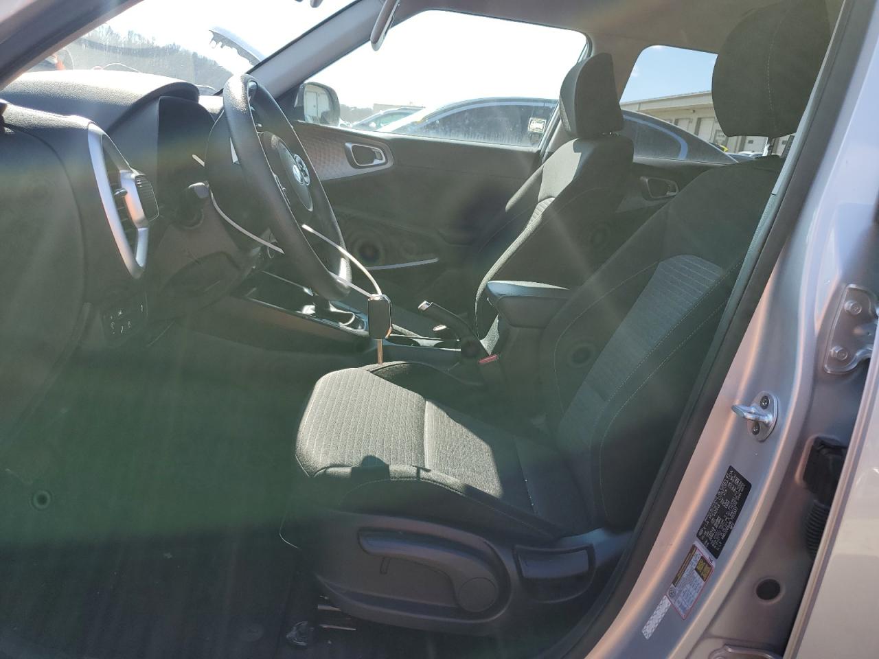 2020 KIA Soul VIN KNDJ23AU4L7015937 Copart auction photo, rear end / front end damage thumbnail 7