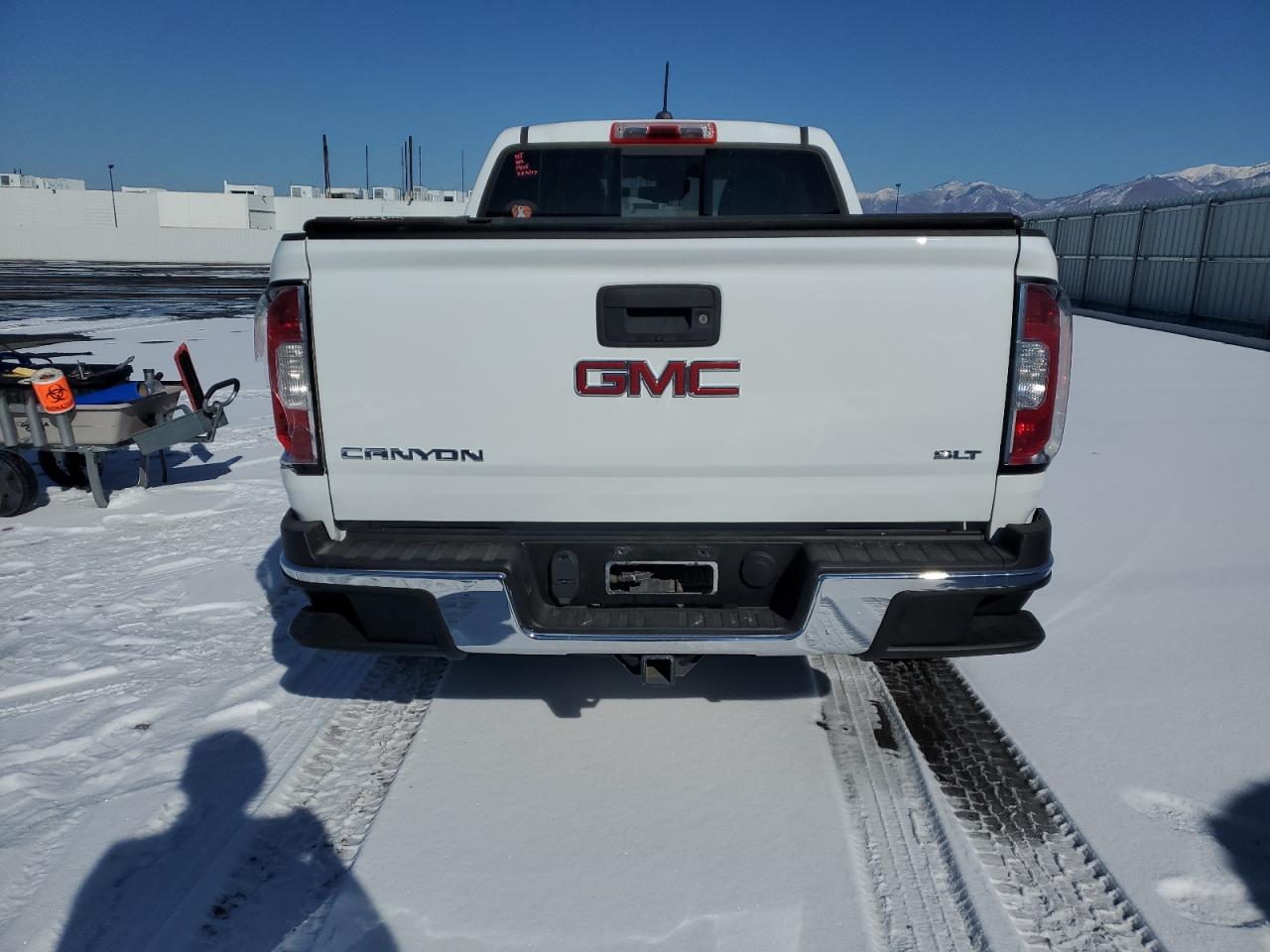 2016 GMC Canyon VIN 1GTG6DE3XG1382369 Copart auction photo, minor dent/scratches damage thumbnail 6
