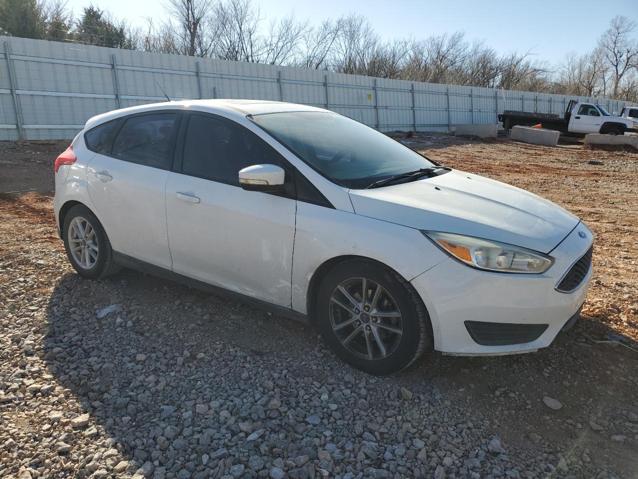 2015 Ford Focus VIN 1FADP3K24FL203614 Copart auction photo, front end / undercarriage damage thumbnail 4