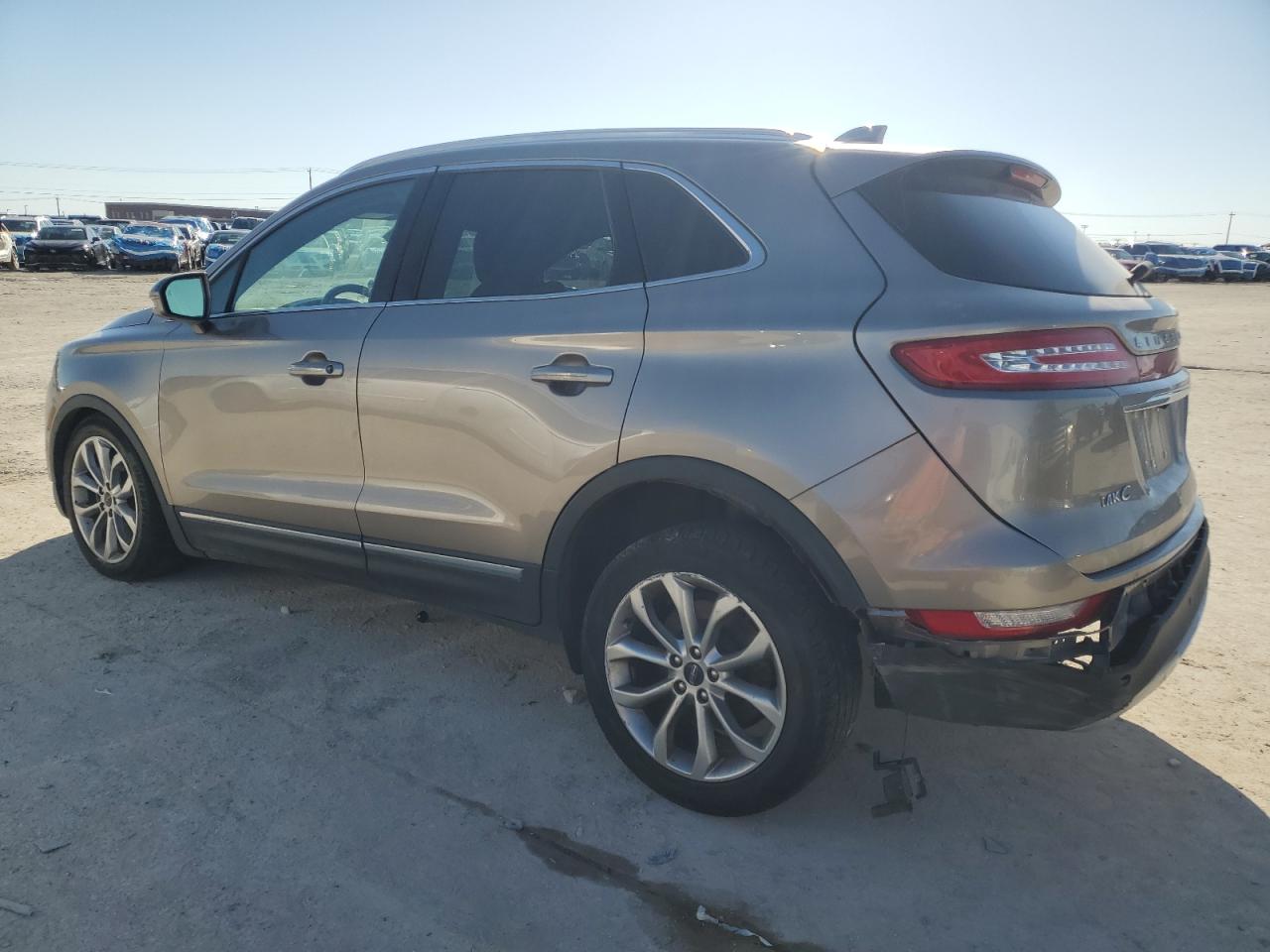 2019 Lincoln MKC VIN 5LMCJ2D96KUL02511 Copart auction photo, front end / rear end damage thumbnail 2