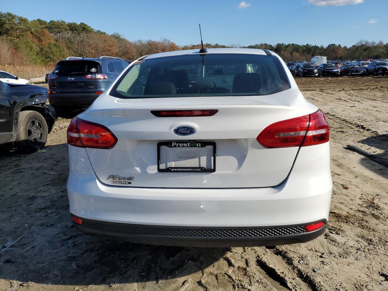 2016 Ford Focus VIN 1FADP3E28GL354405 Copart auction photo, front end / side damage thumbnail 6