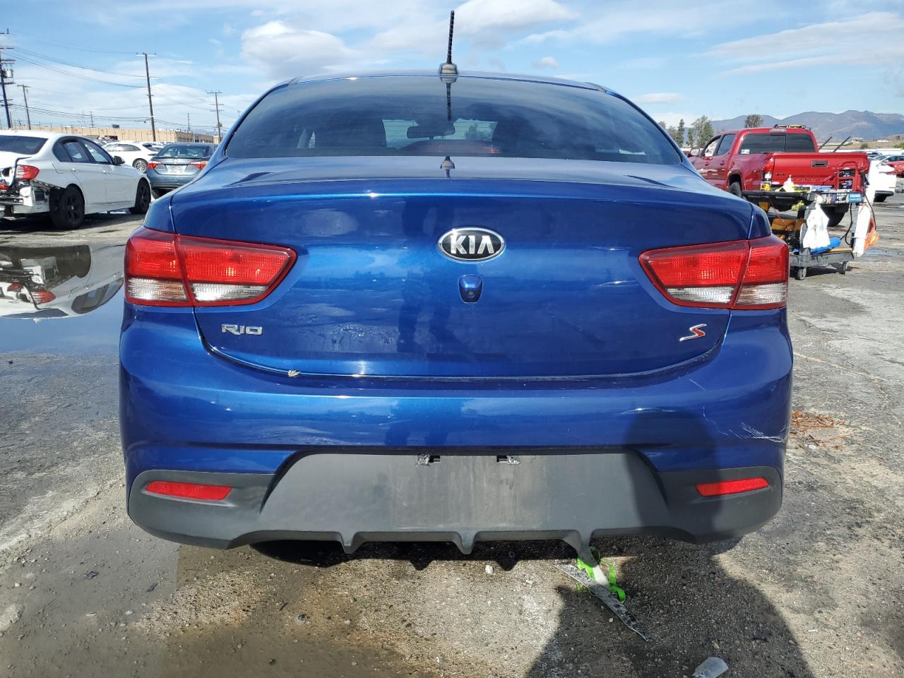 2020 KIA Rio VIN 3KPA24AD7LE331953 Copart auction photo, side / front end damage thumbnail 6