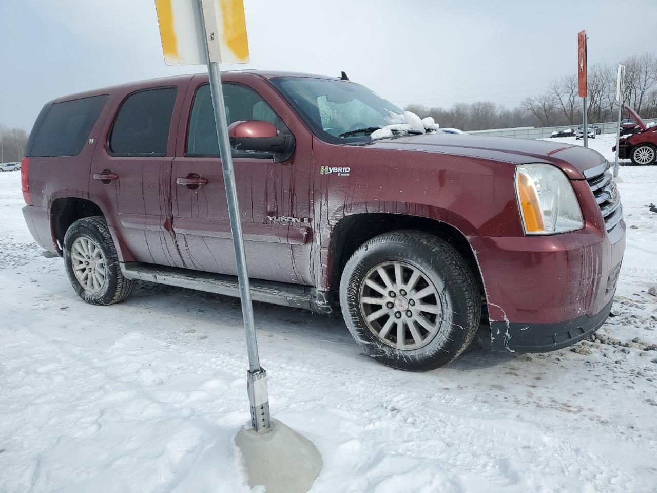 2009 GMC Yukon VIN 1GKFK13509R106589 Copart auction photo, mechanical / minor dent/scratches damage thumbnail 4
