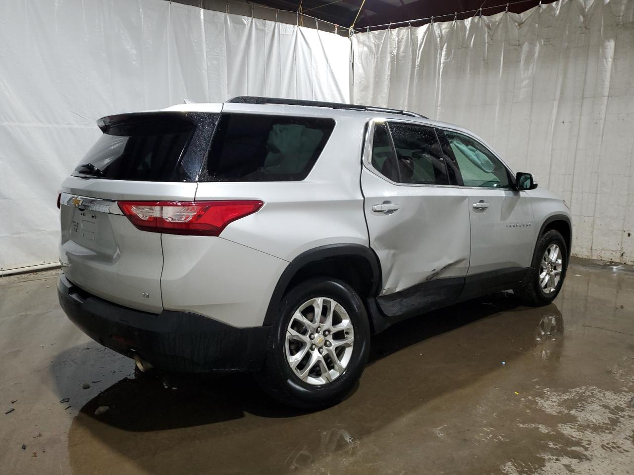 2020 Chevrolet Traverse VIN 1GNEVGKW9LJ281495 Copart auction photo, side / undercarriage damage thumbnail 3