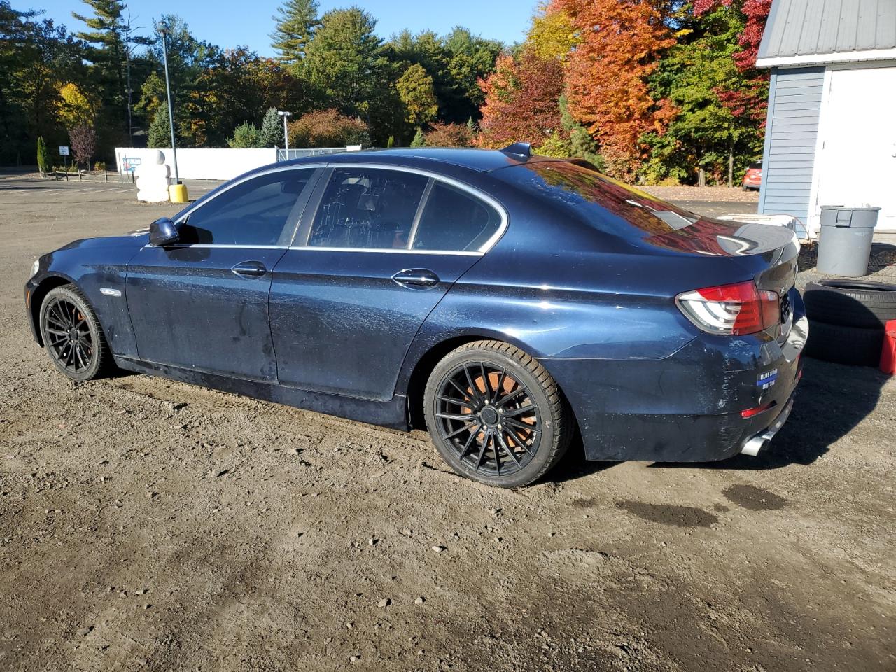 2013 BMW 5er VIN WBAXH5C55DD107651 Copart auction photo, minor dent/scratches damage thumbnail 2