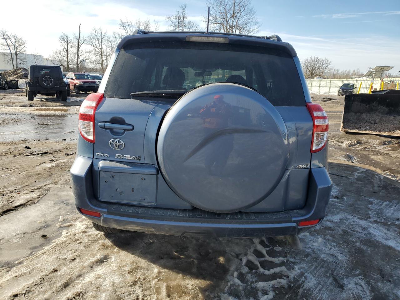 2010 Toyota RAV 4 VIN 2T3BF4DV0AW077470 Copart auction photo, front end damage thumbnail 6