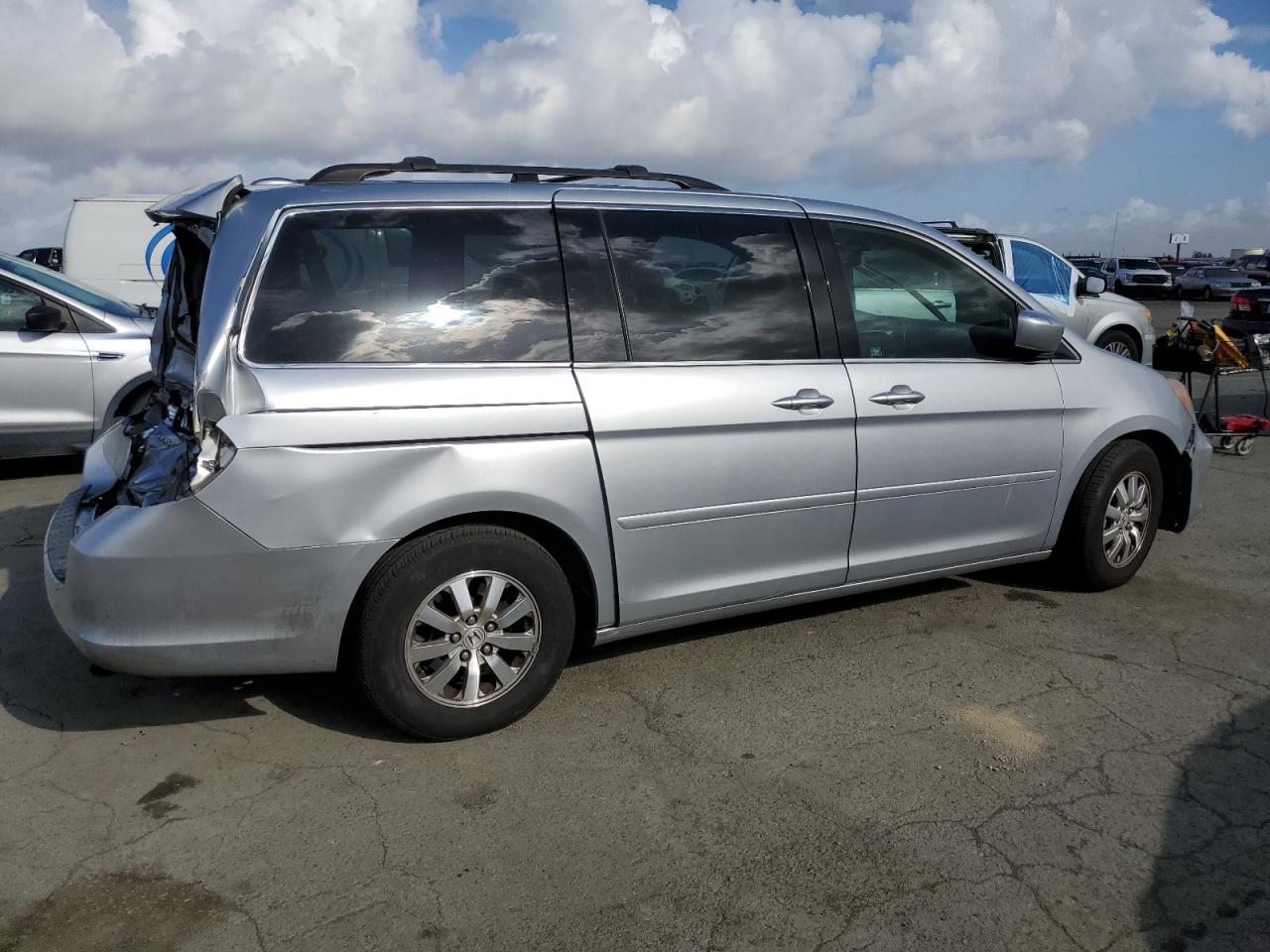 2010 Honda Odyssey VIN 5FNRL3H64AB016147 Copart auction photo, all over damage thumbnail 3