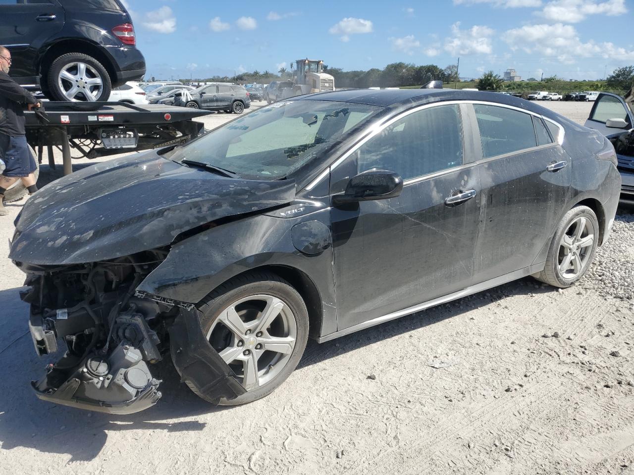 2018 Chevrolet Volt VIN 1G1RC6S54JU112068