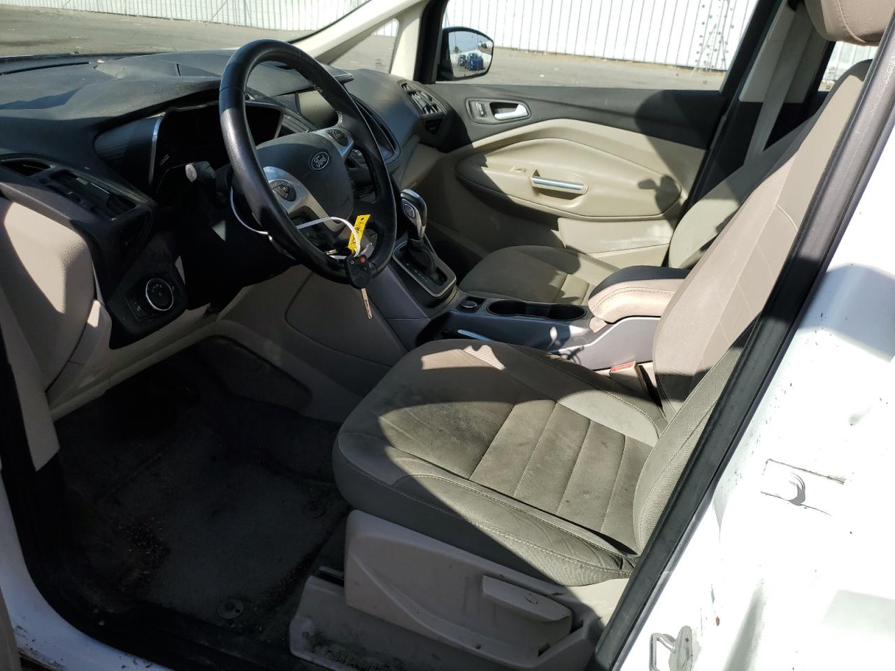 2015 Ford C-MAX VIN 1FADP5AUXFL102088 Copart auction photo, front end / minor dent/scratches damage thumbnail 7