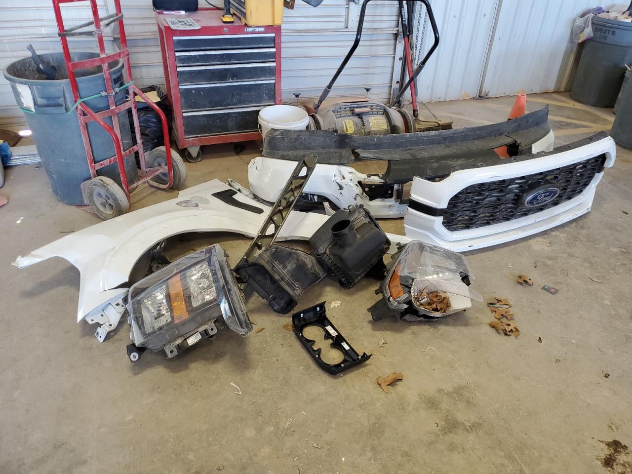 2023 Ford F-150 VIN 1FTEW1CP2PKD69265 Copart auction photo, front end / frame damage damage thumbnail 12