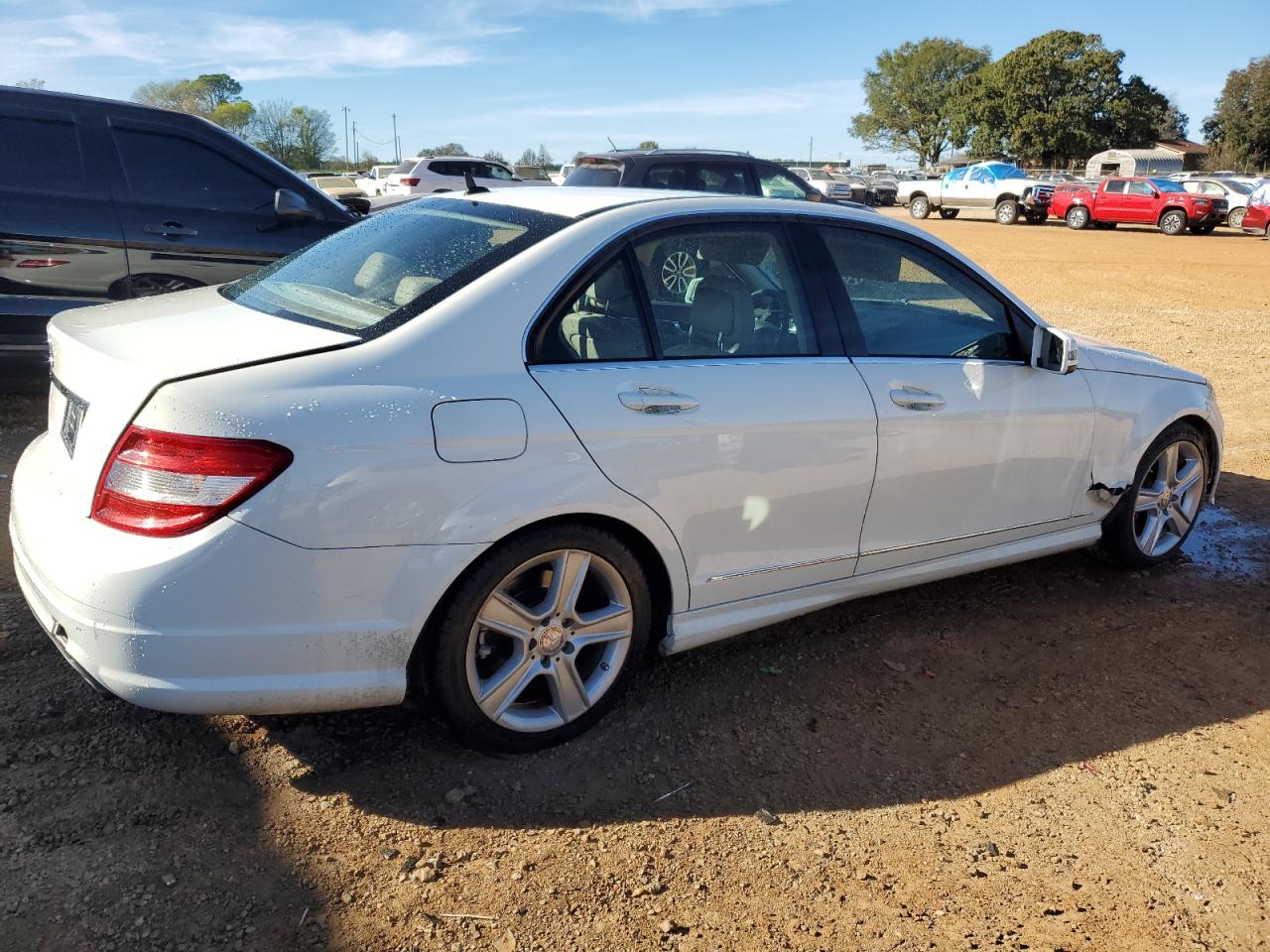 2011 Mercedes-Benz C-klasse VIN WDDGF5EB5BF632549 Copart auction photo, front end damage thumbnail 3