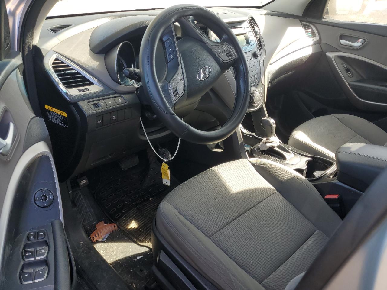 2015 Hyundai Santa Fe VIN 5XYZTDLB8FG300570 Copart auction photo, rear end damage thumbnail 8