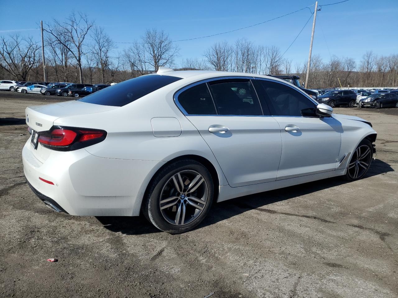 2023 BMW 5er VIN WBA13BJ04PCM79437 Copart auction photo, front end / minor dent/scratches damage thumbnail 3