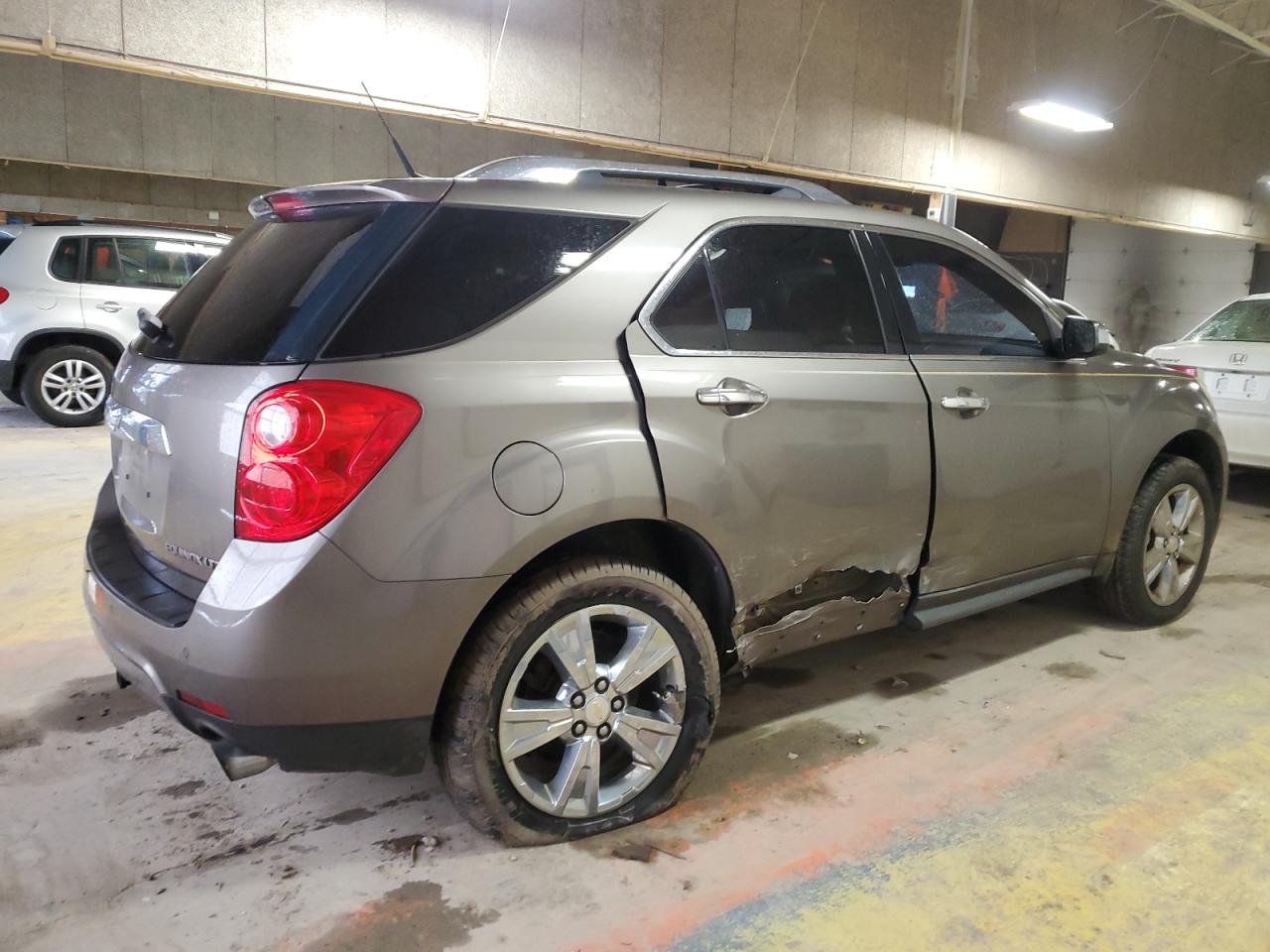 2011 Chevrolet Equinox VIN 2CNFLGE51B6204360 Copart auction photo, side / undercarriage damage thumbnail 3