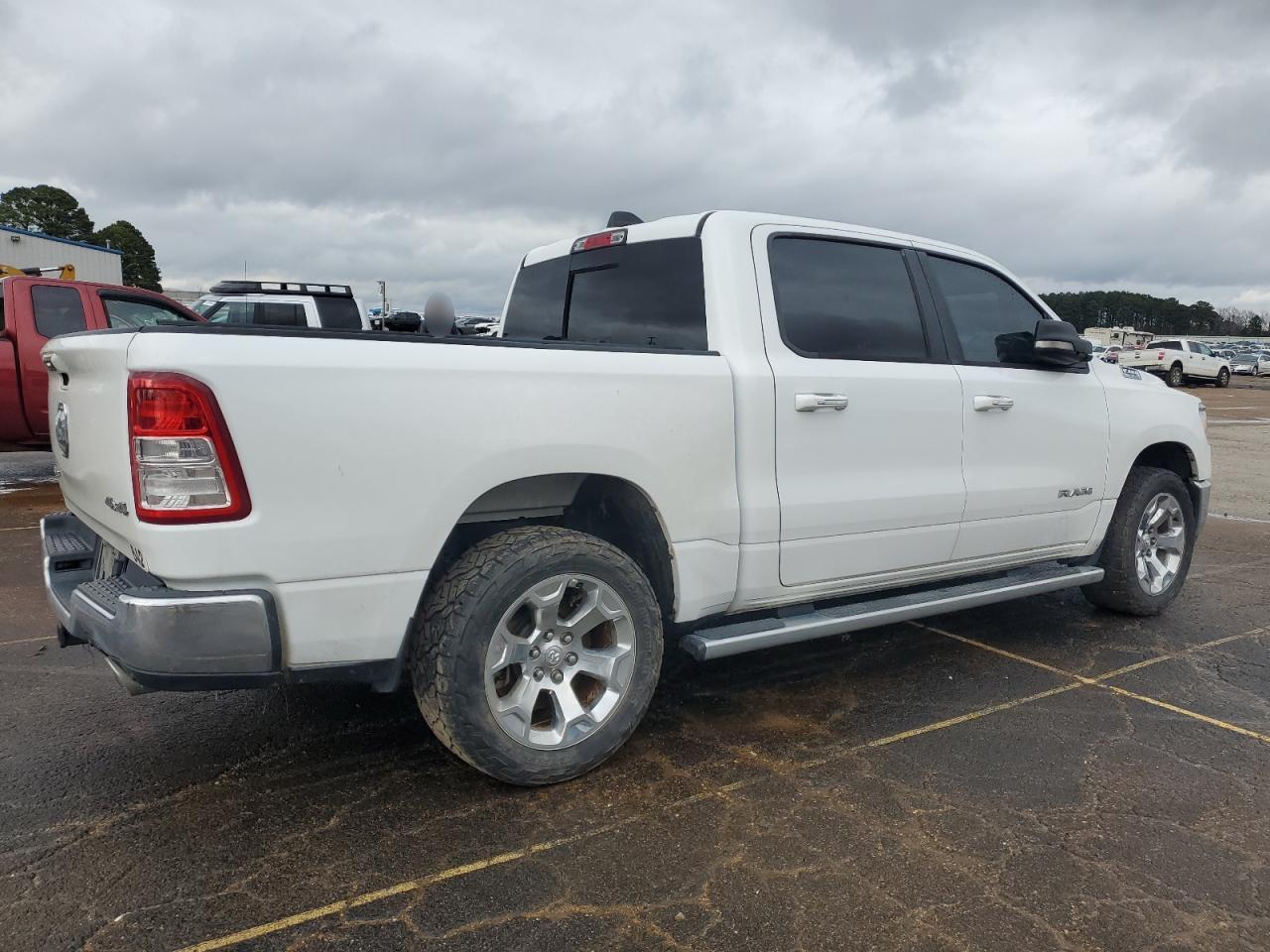 2019 RAM 1500 VIN 1C6SRFFT7KN640156 Copart auction photo, front end / all over damage thumbnail 3