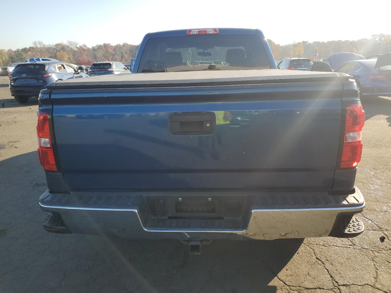2015 GMC Sierra VIN 1GTV2UEC6FZ244752 Copart auction photo, side / minor dent/scratches damage thumbnail 6