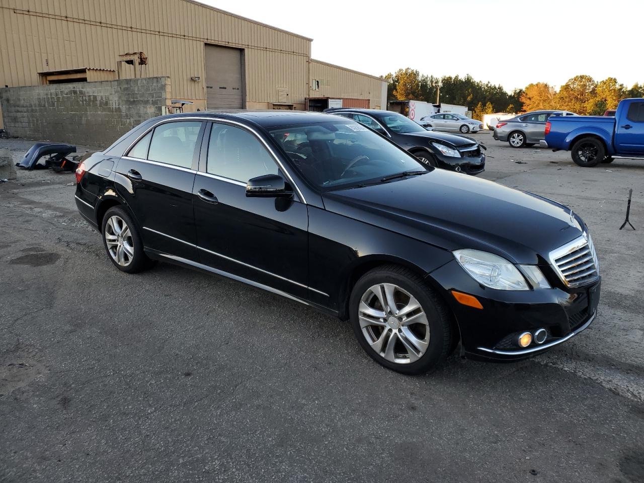 2010 Mercedes-Benz E-klasse VIN WDDHF8HB2AA118929 Copart auction photo, rear end damage thumbnail 4