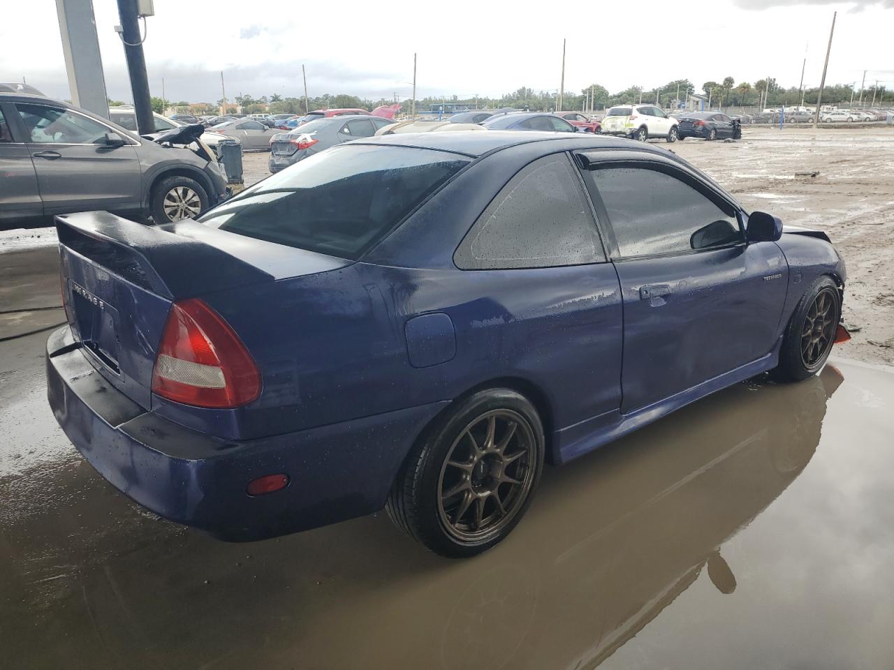 1998 Mitsubishi Mirage VIN JA3AY31C7WU002612 Copart auction photo, front end / minor dent/scratches damage thumbnail 3