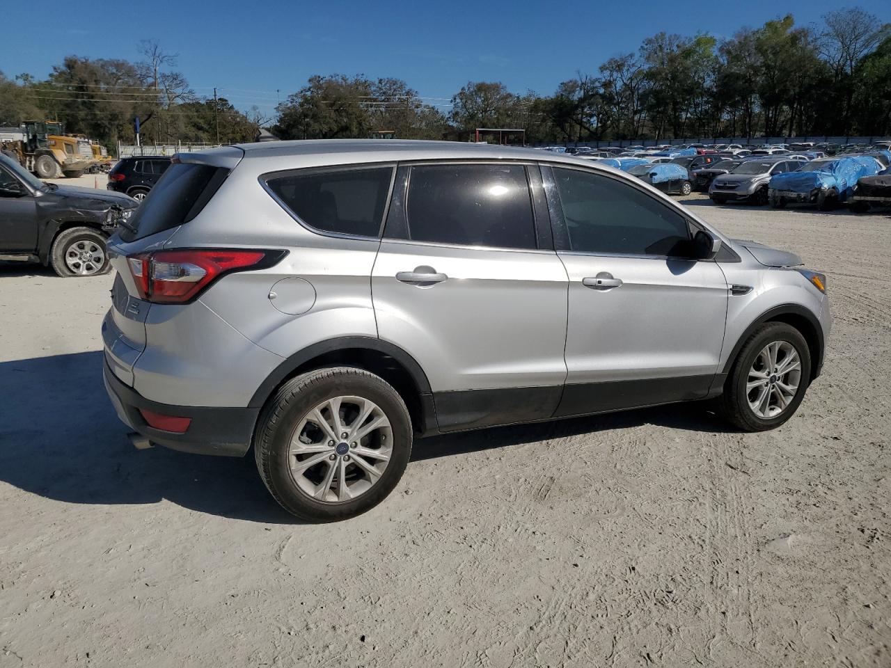 2019 Ford Escape VIN 1FMCU0GD8KUC19905 Copart auction photo, front end / minor dent/scratches damage thumbnail 3