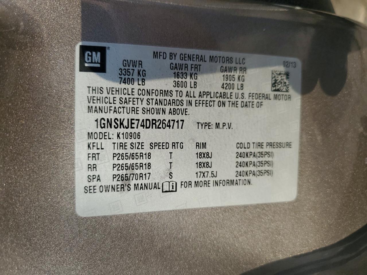 2013 Chevrolet Suburban VIN 1GNSKJE74DR264717 Copart auction photo, front end / side damage thumbnail 14