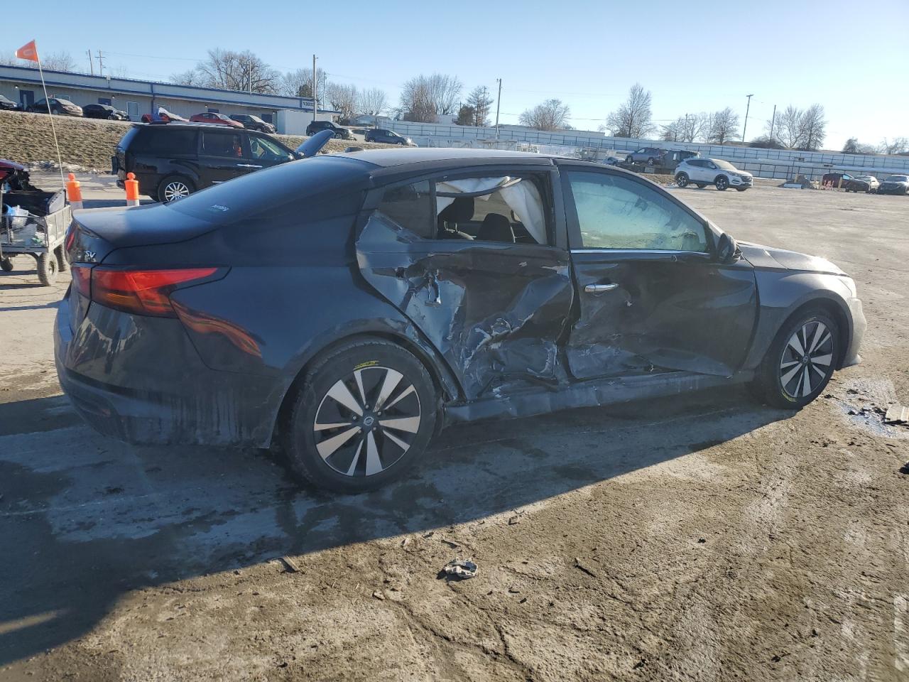 2021 Nissan Altima VIN 1N4BL4DV5MN338764 Copart auction photo, side damage thumbnail 3