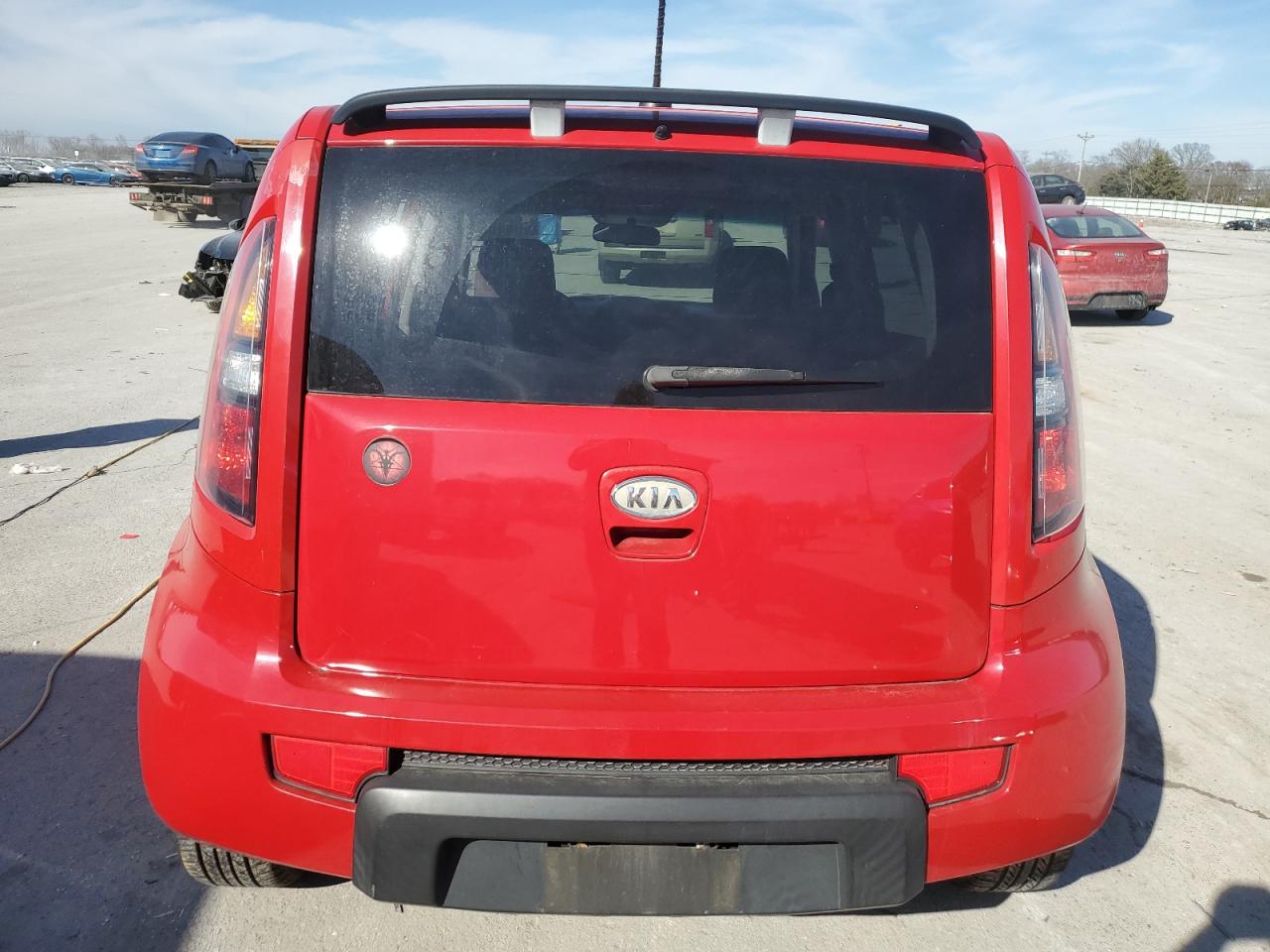 2010 KIA Soul VIN KNDJT2A26A7121471 Copart auction photo, vandalism / mechanical damage thumbnail 6