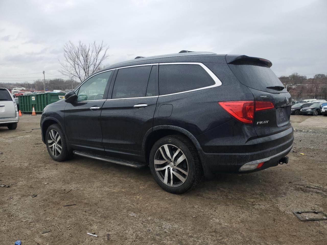 2016 Honda Pilot VIN 5FNYF6H0XGB115709 Copart auction photo, front end / minor dent/scratches damage thumbnail 2