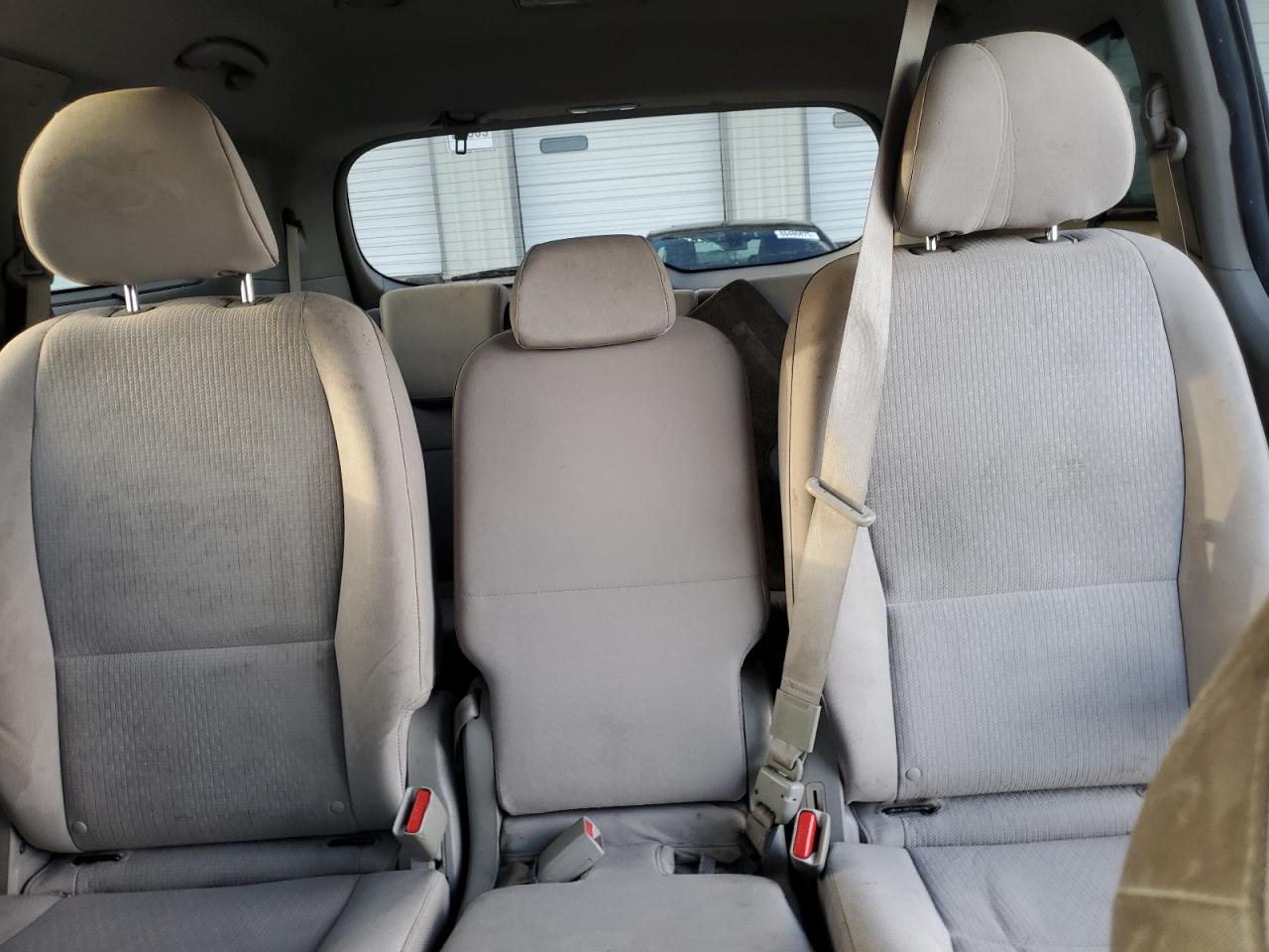 2016 KIA Sedona VIN KNDMB5C19G6086557 Copart auction photo, normal wear / mechanical damage thumbnail 10