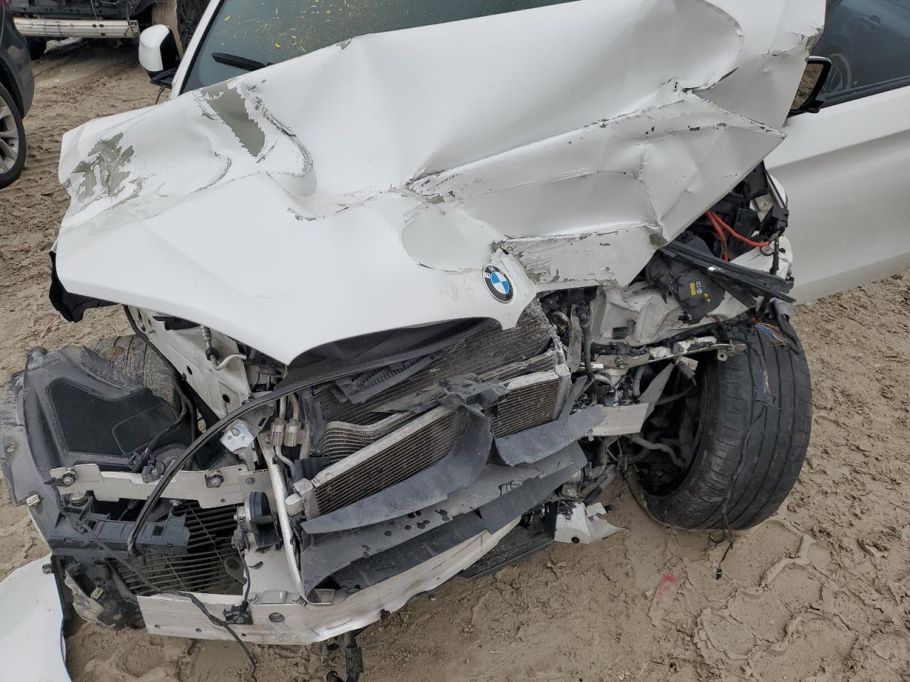 2016 BMW X6 VIN 5UXKU6C50G0R34434 Copart auction photo, front end / undercarriage damage thumbnail 12