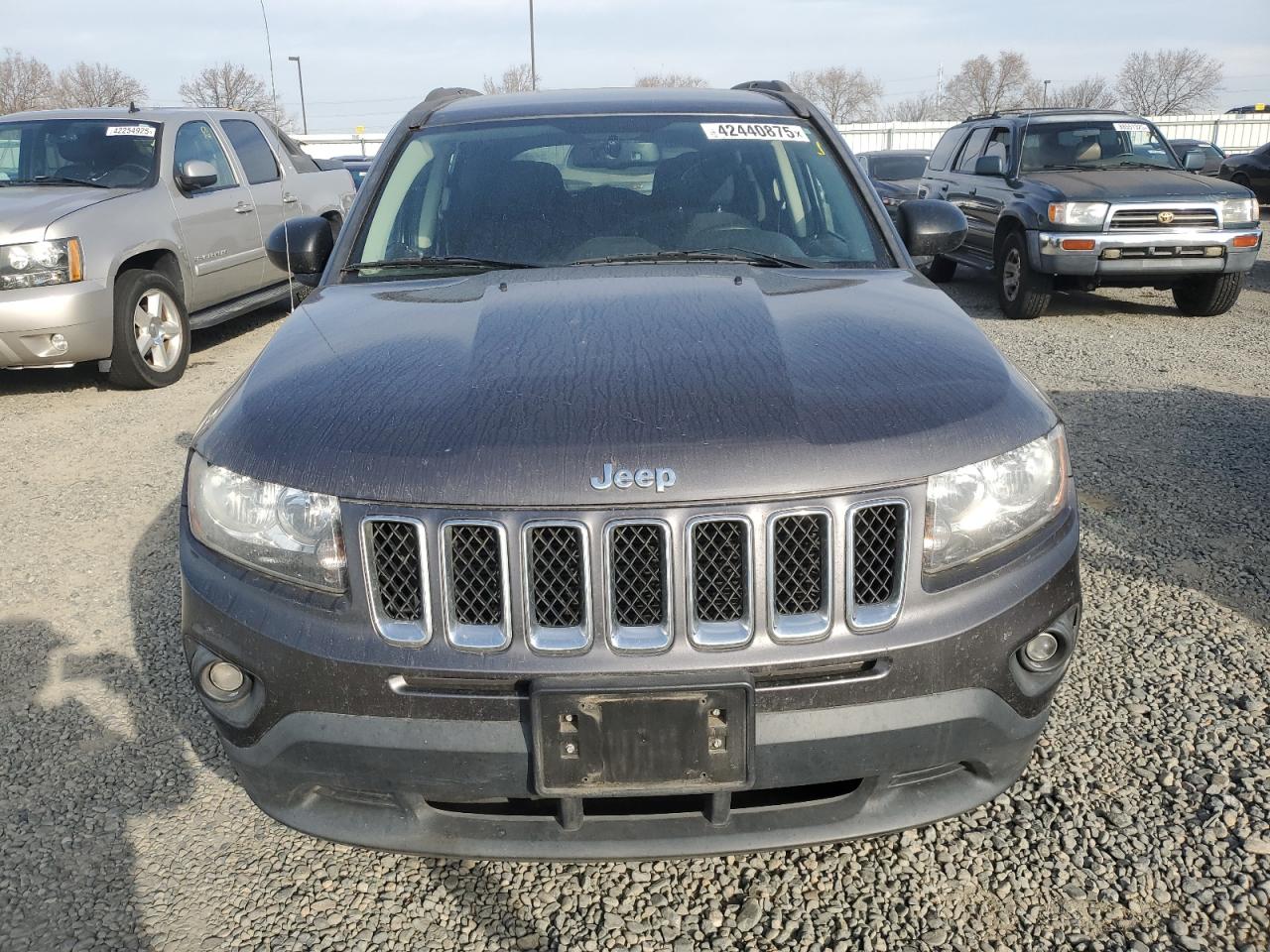 2016 Jeep Compass VIN 1C4NJCBB4GD678224 Copart auction photo, side damage thumbnail 5