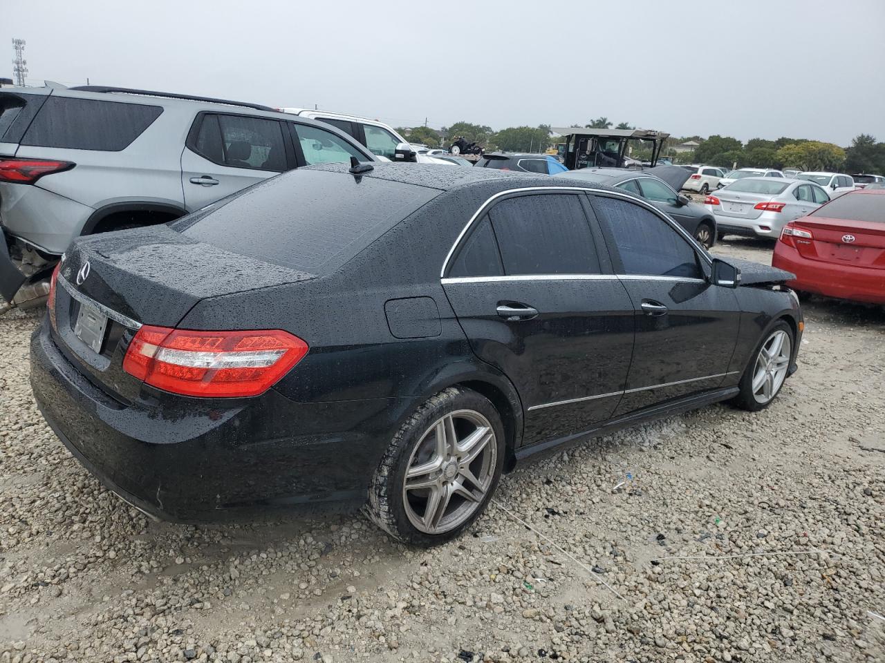 2013 Mercedes-Benz E-klasse VIN WDDHF5KBXDA755627 Copart auction photo, front end damage thumbnail 3
