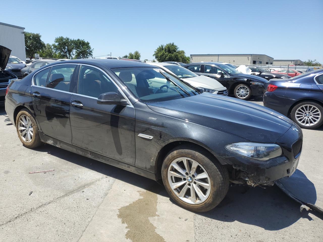 2014 BMW 5er VIN WBA5A7C5XED619530 Copart auction photo, all over / undercarriage damage thumbnail 4