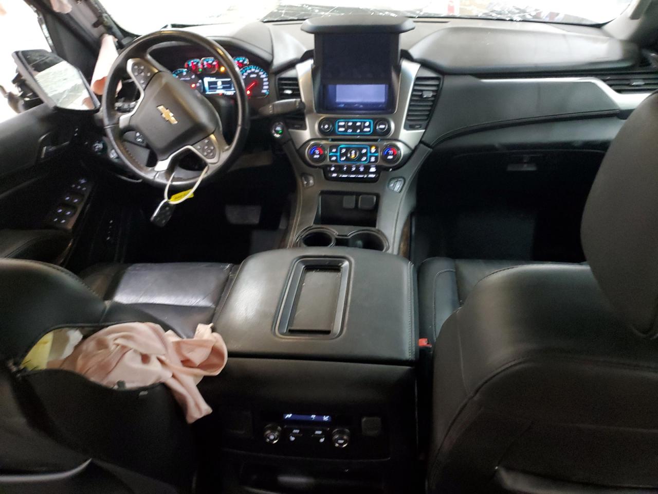 2019 Chevrolet Suburban VIN 1GNSKHKC8KR227600 Copart auction photo, all over damage thumbnail 8