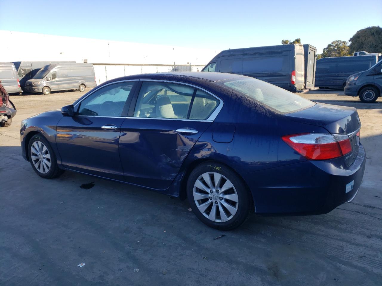 2013 Honda Accord VIN 1HGCR2F79DA047225 Copart auction photo, rear end damage thumbnail 2