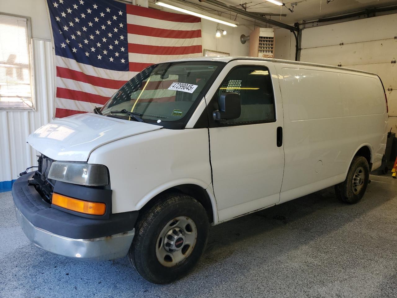 2014 GMC Savana VIN 1GTW7FCA1E1911257 - Copart auction photo