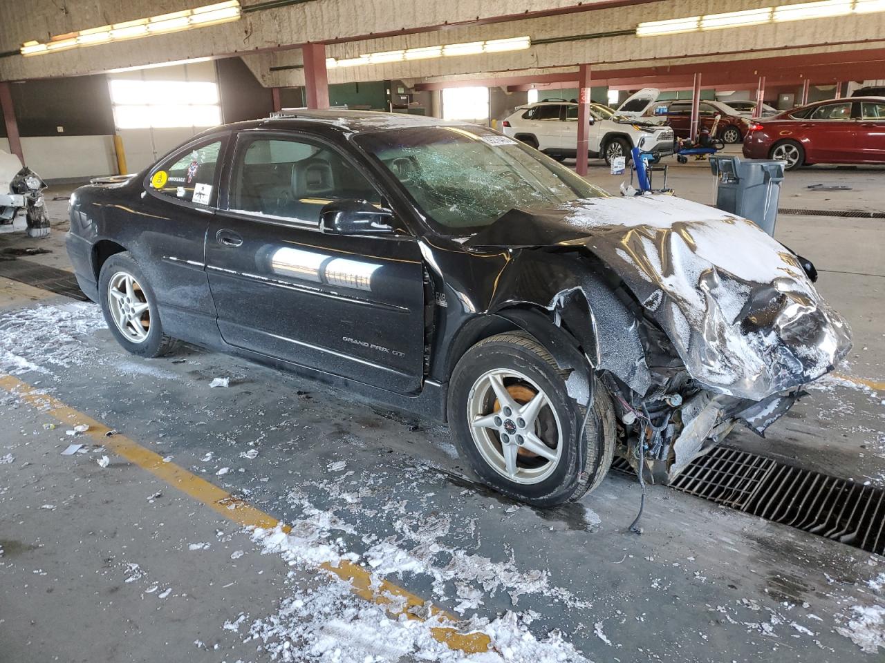 2000 Pontiac Grand Prix VIN 1G2WP12KXYF313595 Copart auction photo, front end damage thumbnail 4