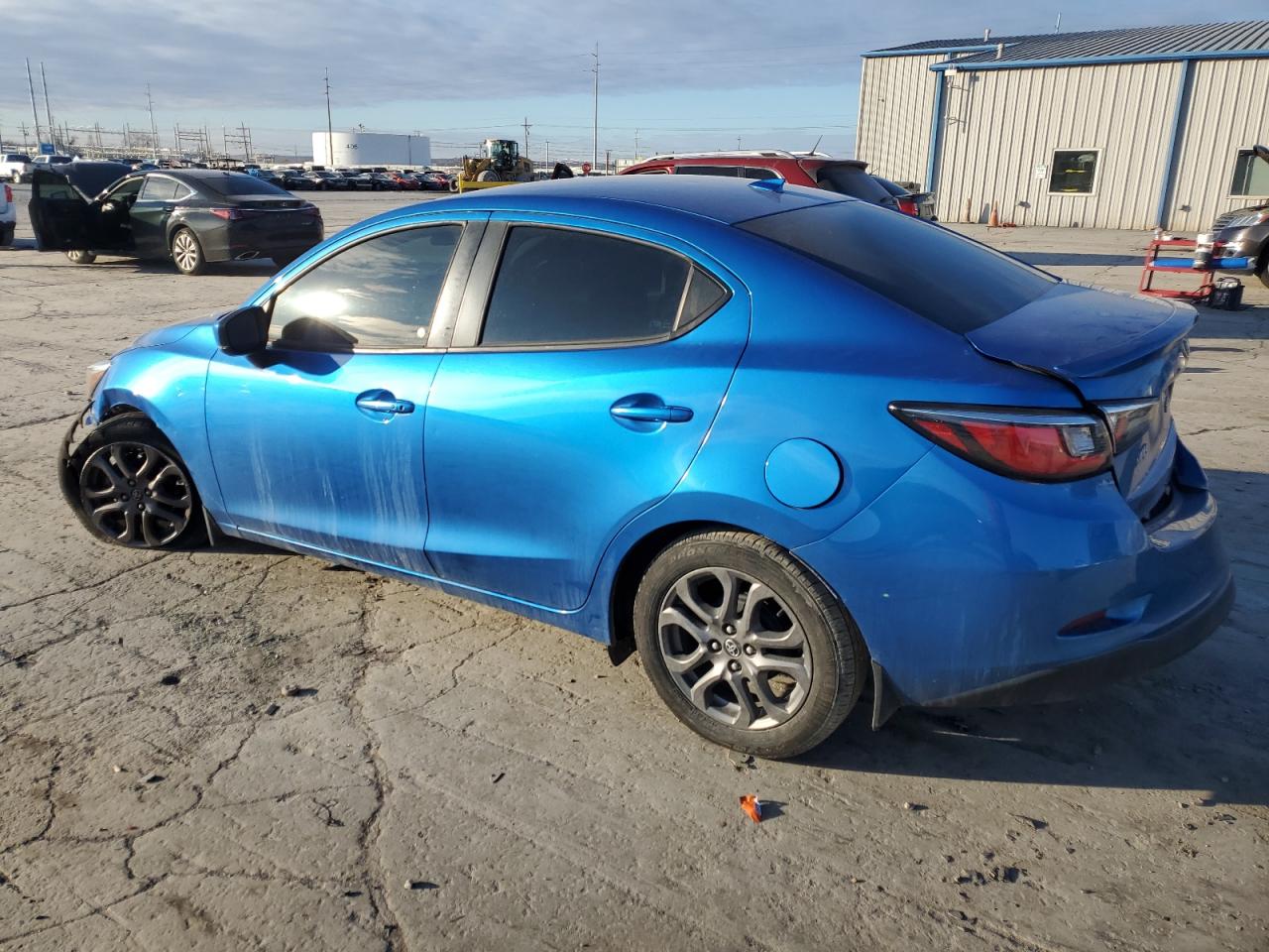 2019 Toyota Yaris VIN 3MYDLBYV2KY510283 Copart auction photo, all over damage thumbnail 2