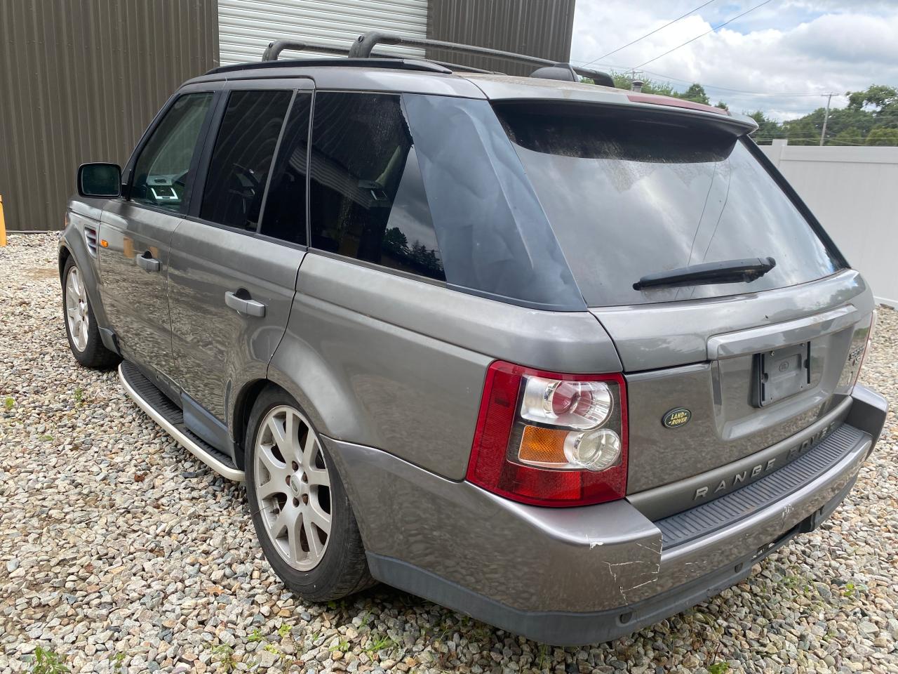 2007 Land Rover Range Rover VIN SALSK25487A988846 Copart auction photo, minor dent/scratches / normal wear damage thumbnail 3