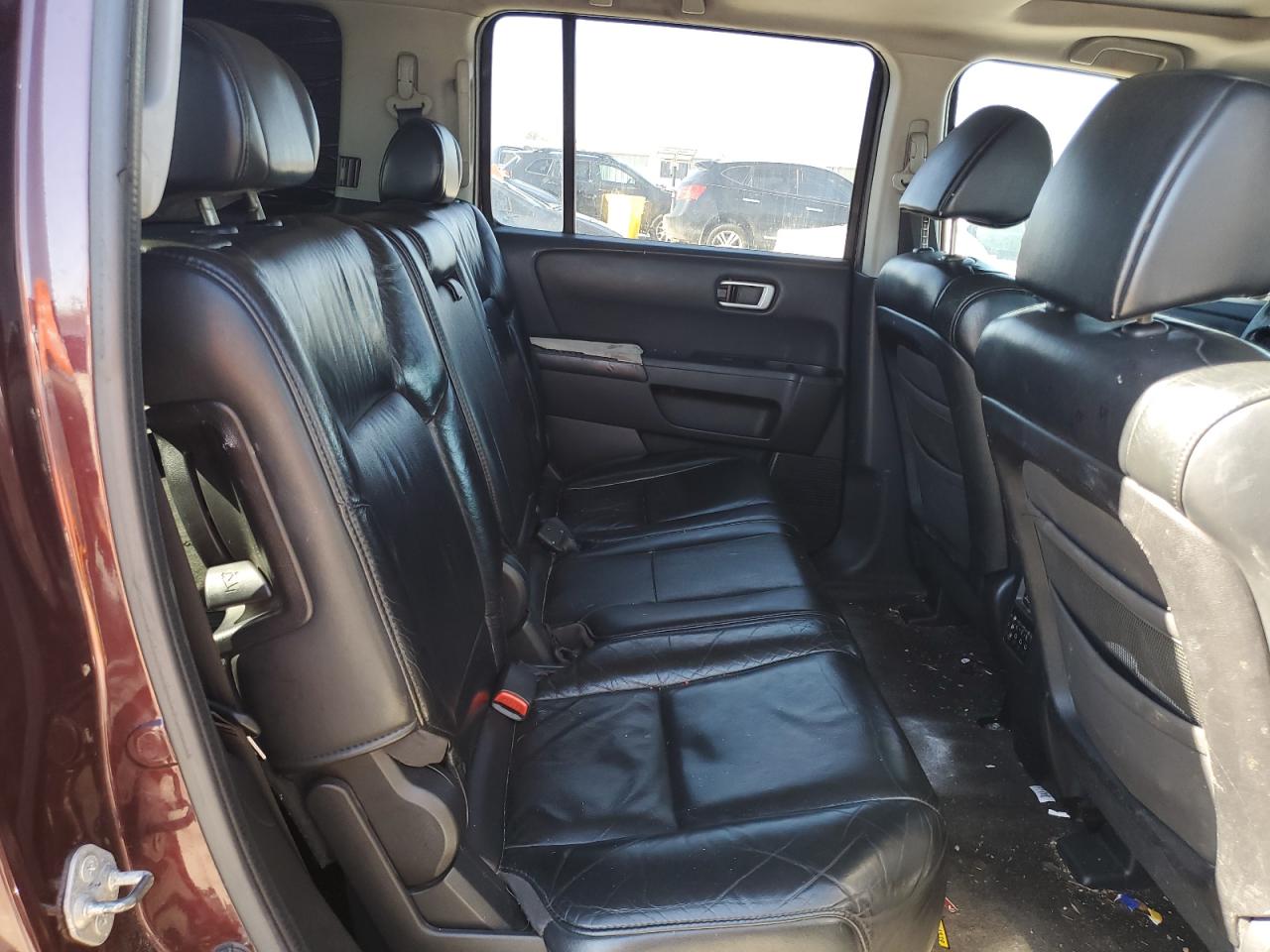 2011 Honda Pilot VIN 5FNYF3H63BB047605 Copart auction photo, side / minor dent/scratches damage thumbnail 11