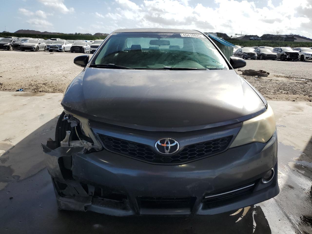 2012 Toyota Camry VIN 4T1BF1FK8CU112124 Copart auction photo, front end / minor dent/scratches damage thumbnail 5