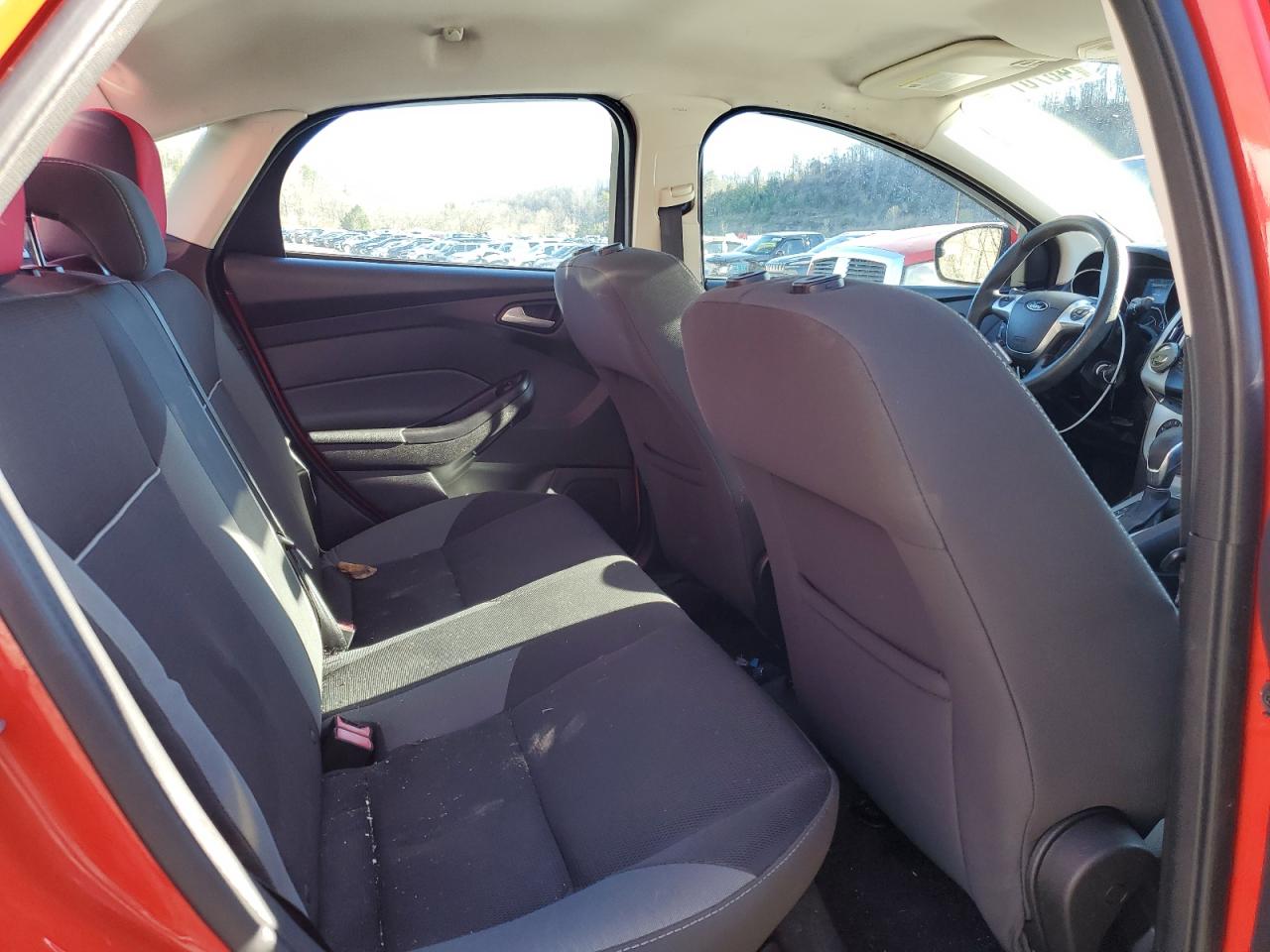 2014 Ford Focus VIN 1FADP3F21EL165185 Copart auction photo, rear end damage thumbnail 10